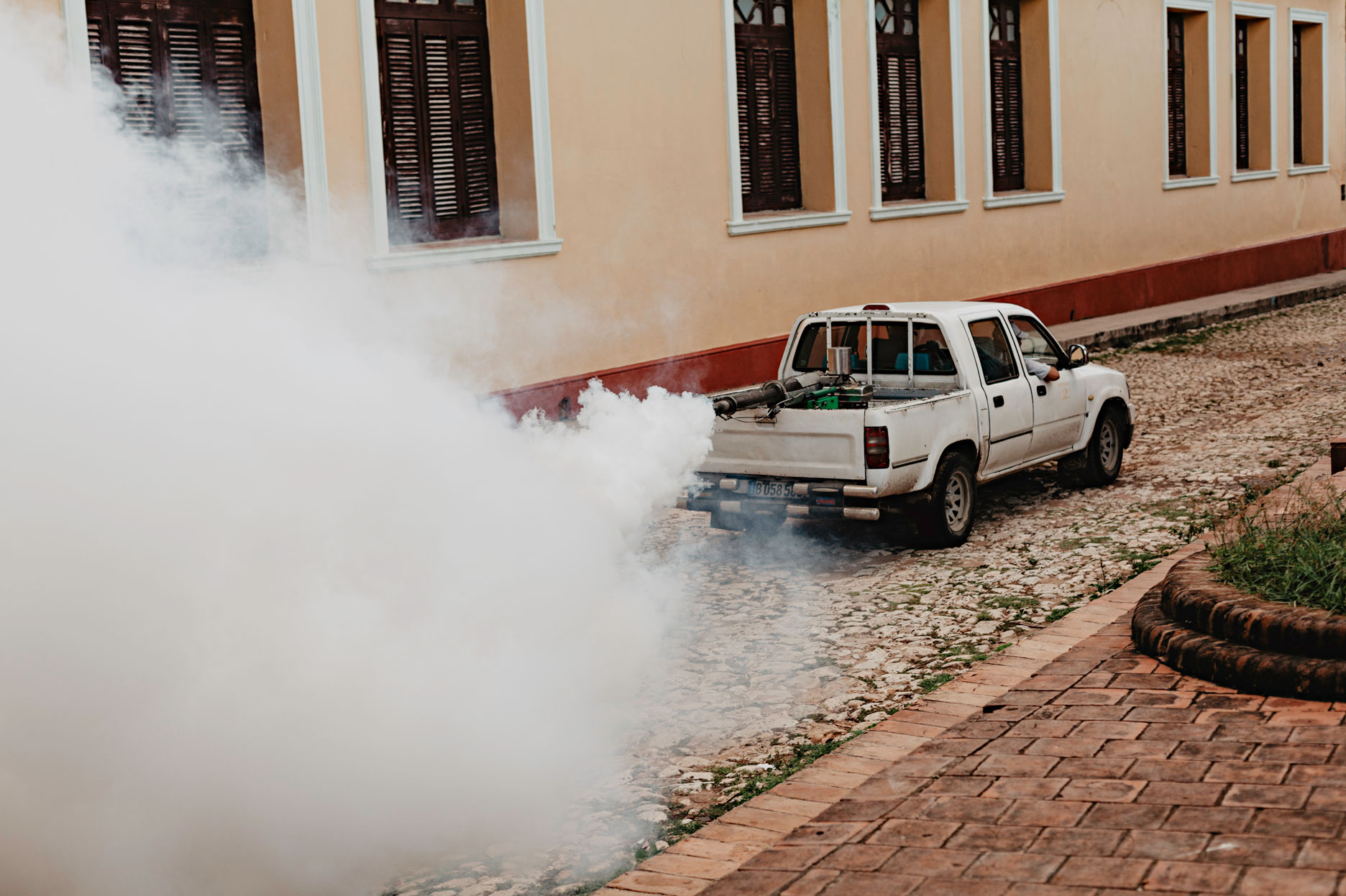 Fumigación en Cuba